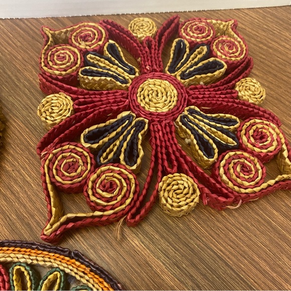 Decorative Straw Trivet Hot Pads - set - Picture 7 of 9